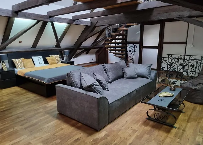 Galerie Vila Lucia 5 -Loft Apartman