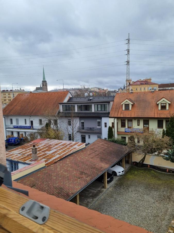Galerie Lucia 5 -loft Apartment Plzen