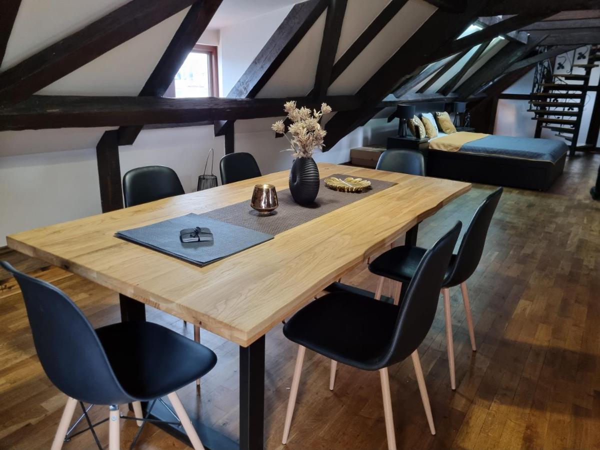 Galerie Lucia 5 -loft