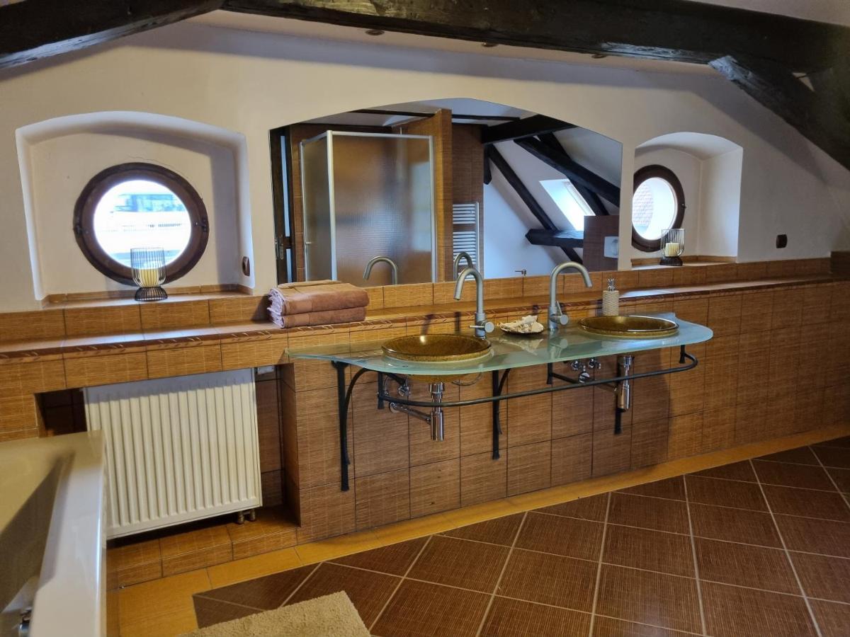 Galerie Lucia 5 -loft Plzen